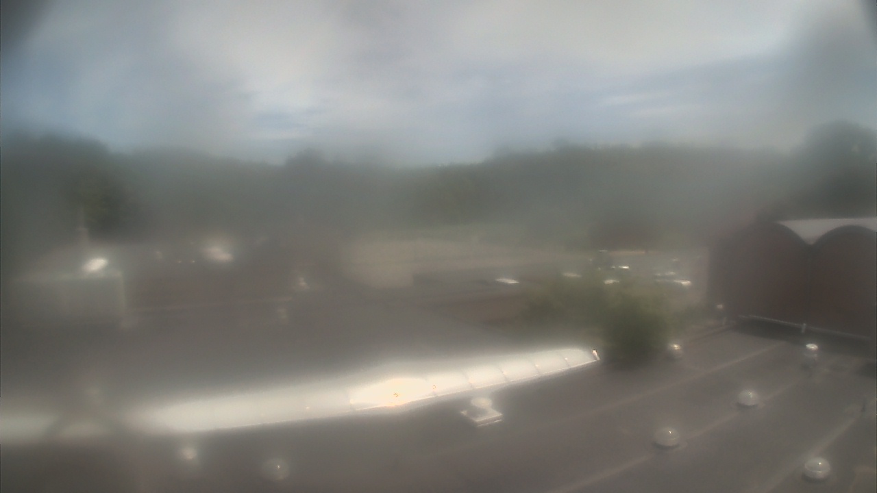 Thumbnail for current weather camera view from Weston Middle School in Weston, Connecticut