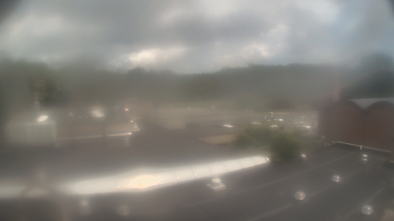 Thumbnail for current weather camera view from Weston Middle School in Weston, Connecticut