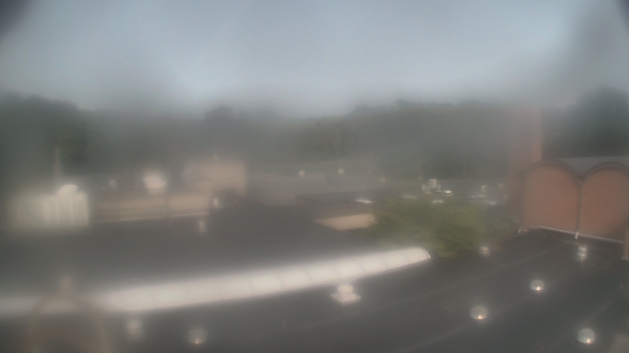 Thumbnail for current weather camera view from Weston Middle School in Weston, Connecticut