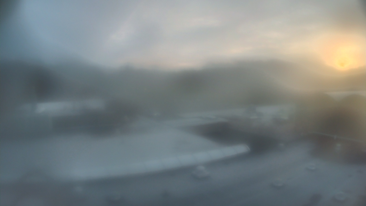 Thumbnail for current weather camera view from Weston Middle School in Weston, Connecticut