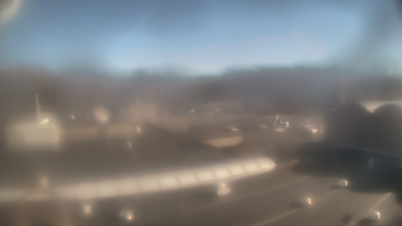 Thumbnail for current weather camera view from Weston Middle School in Weston, Connecticut