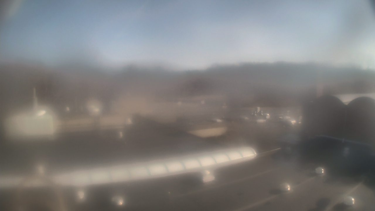 Thumbnail for current weather camera view from Weston Middle School in Weston, Connecticut