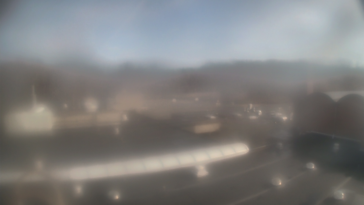 Thumbnail for current weather camera view from Weston Middle School in Weston, Connecticut