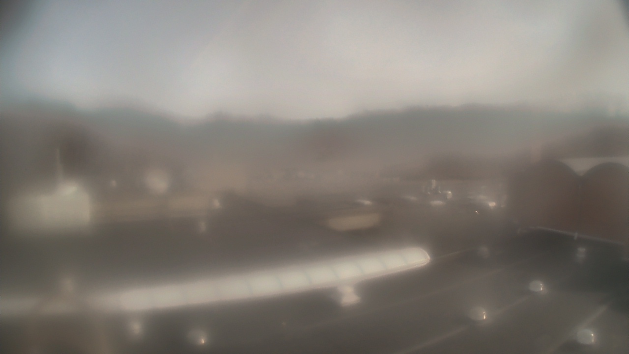 Thumbnail for current weather camera view from Weston Middle School in Weston, Connecticut