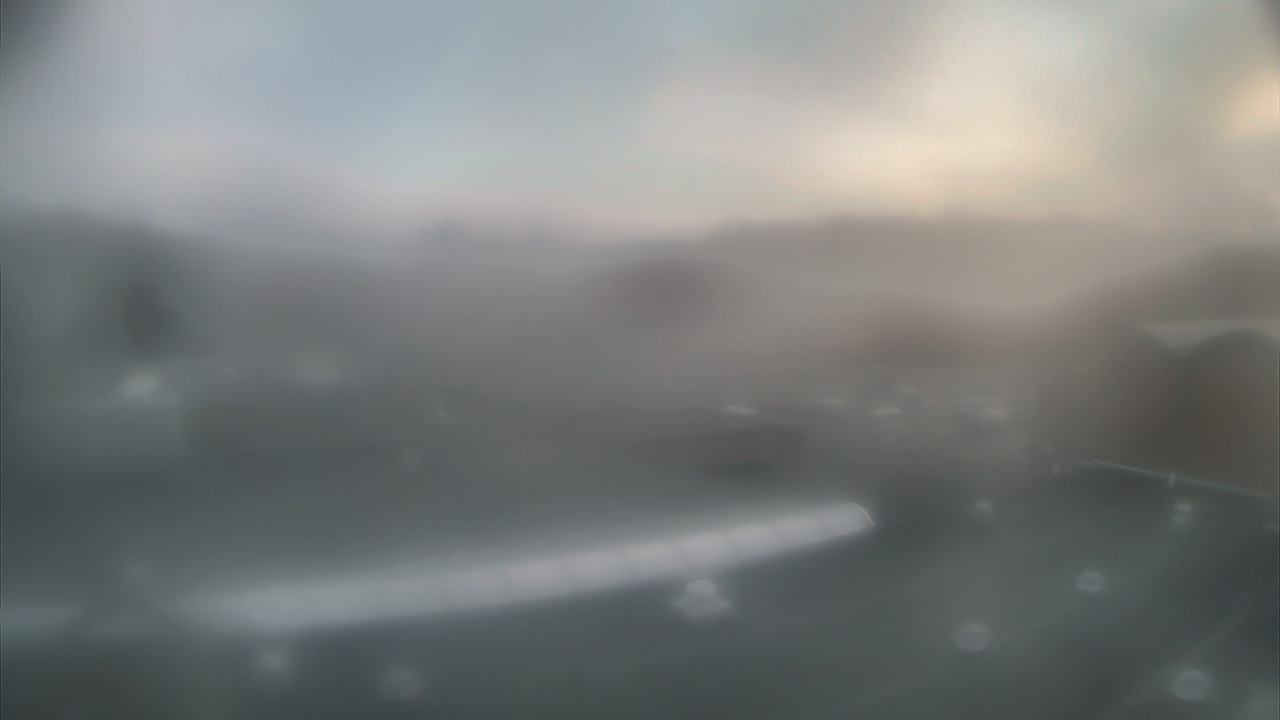 Thumbnail for current weather camera view from Weston Middle School in Weston, Connecticut