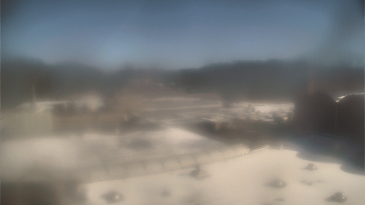 Thumbnail for current weather camera view from Weston Middle School in Weston, Connecticut