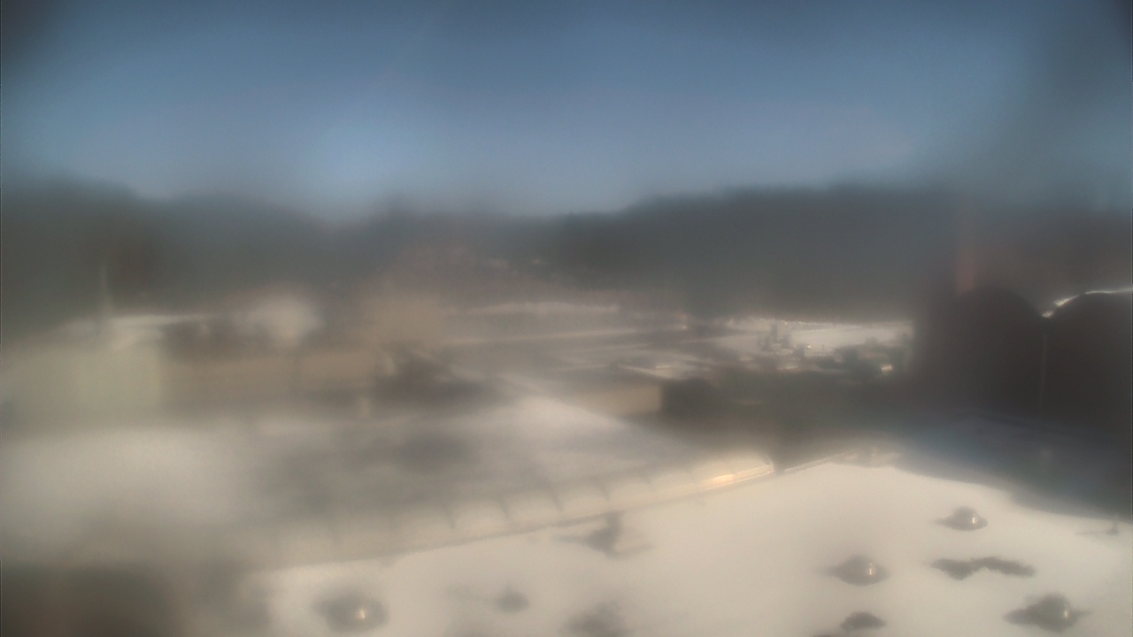 Thumbnail for current weather camera view from Weston Middle School in Weston, Connecticut