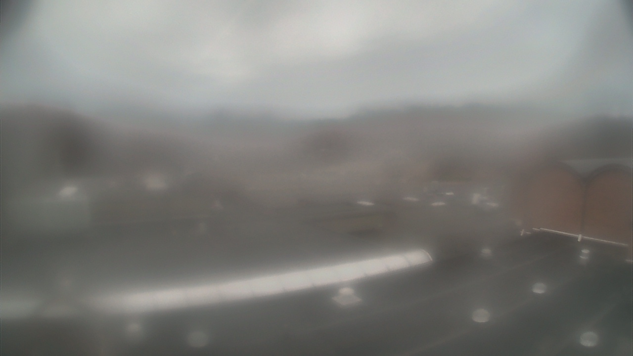 Thumbnail for current weather camera view from Weston Middle School in Weston, Connecticut