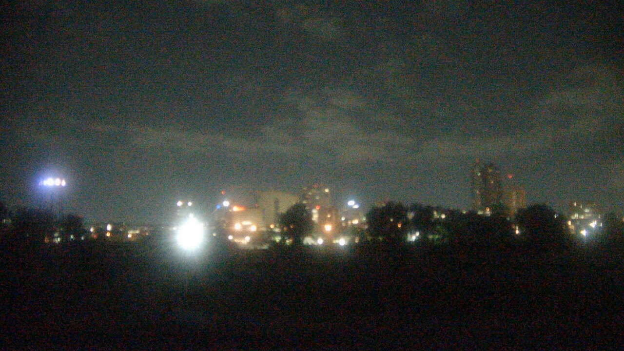 Thumbnail for current weather camera view from Grange Insurance Audubon Center in Columbus, Ohio