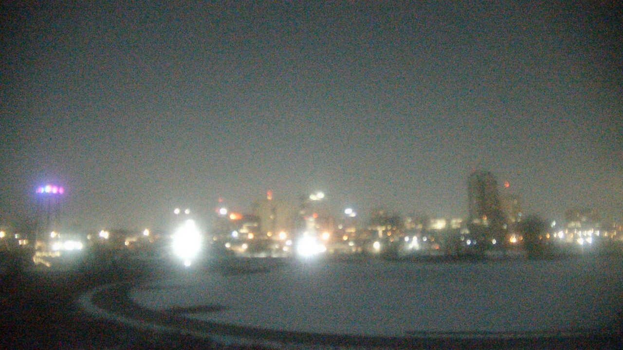 Thumbnail for current weather camera view from Grange Insurance Audubon Center in Columbus, Ohio