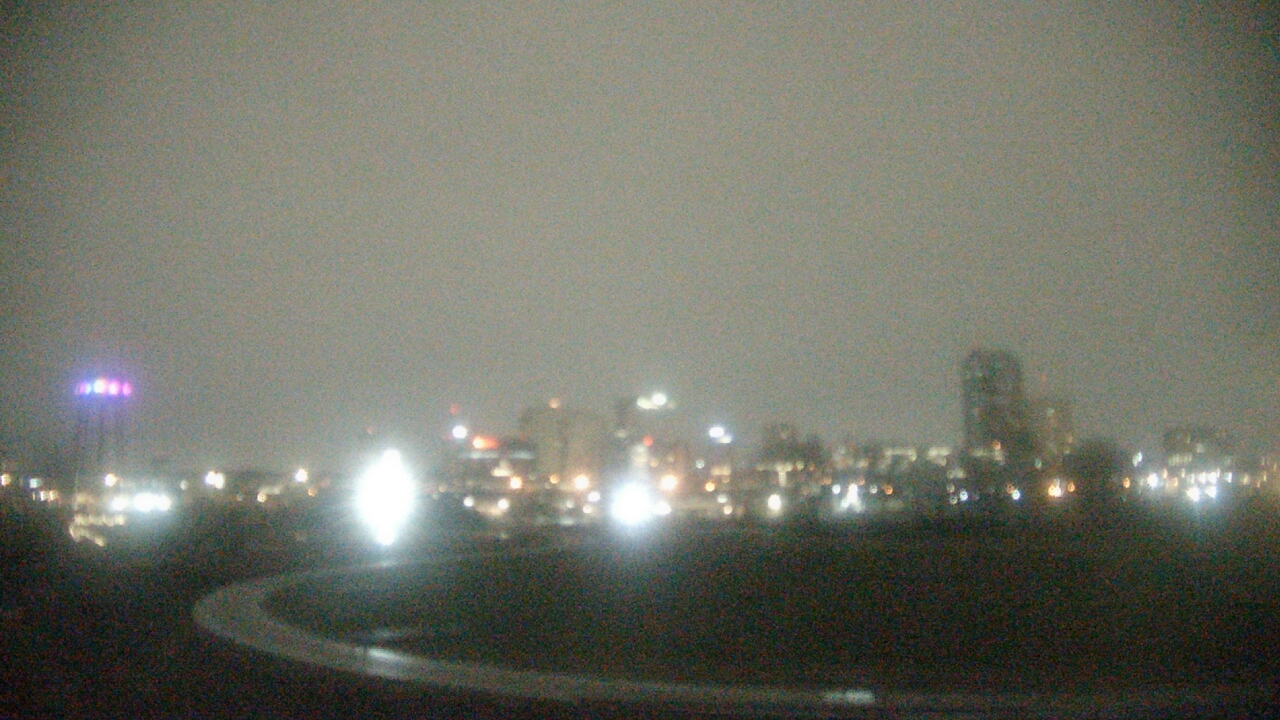 Thumbnail for current weather camera view from Grange Insurance Audubon Center in Columbus, Ohio