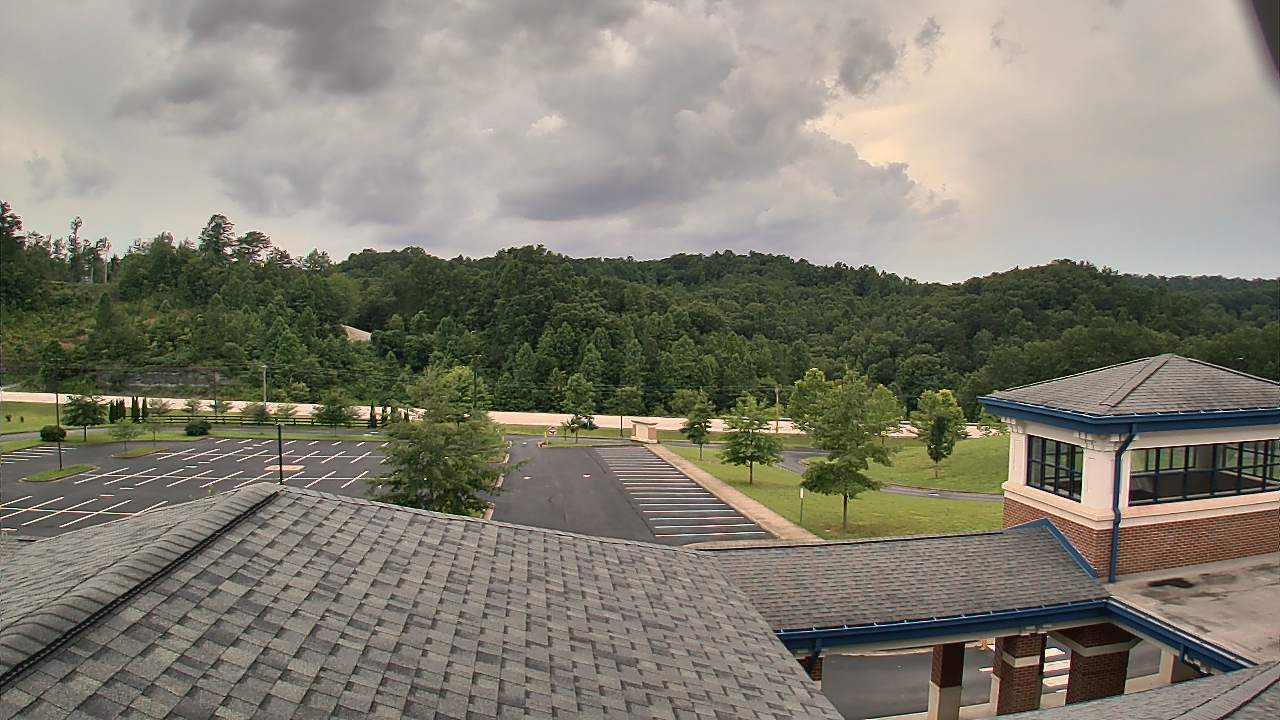 Thumbnail for current weather camera view from Wrigley Elementary School in West Liberty, Kentucky