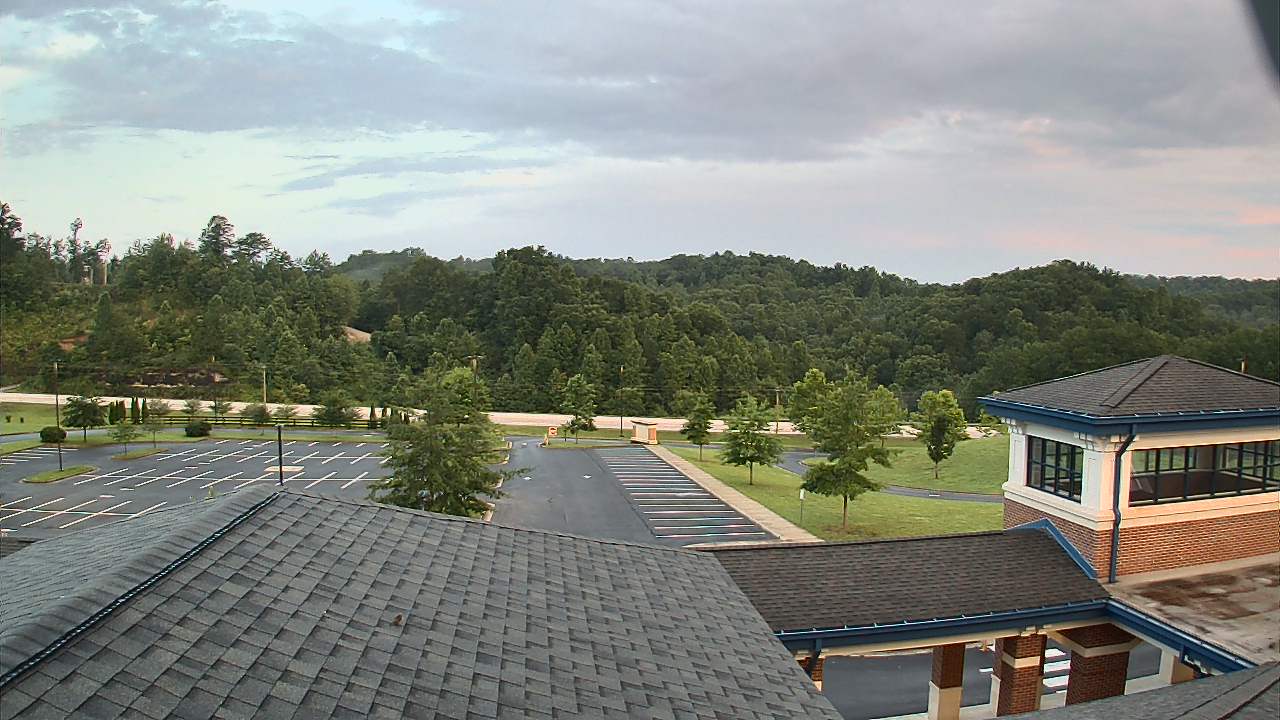 Thumbnail for current weather camera view from Wrigley Elementary School in West Liberty, Kentucky