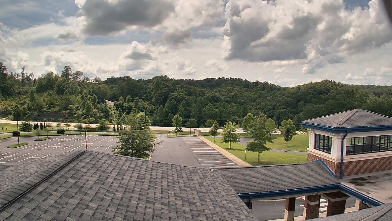 Thumbnail for current weather camera view from Wrigley Elementary School in West Liberty, Kentucky