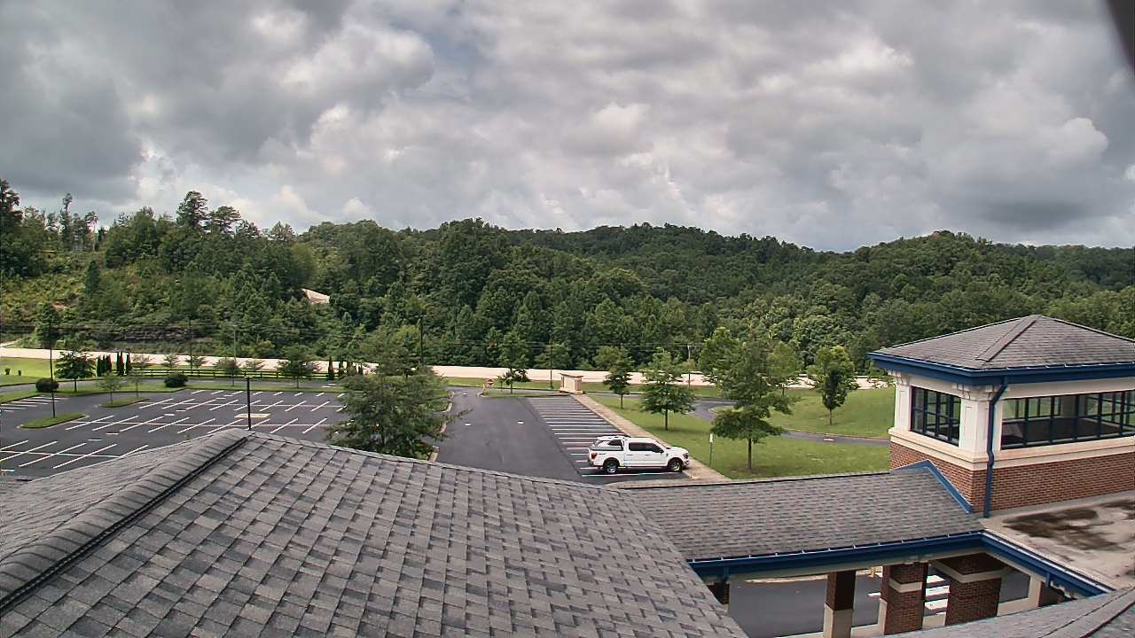 Thumbnail for current weather camera view from Wrigley Elementary School in West Liberty, Kentucky