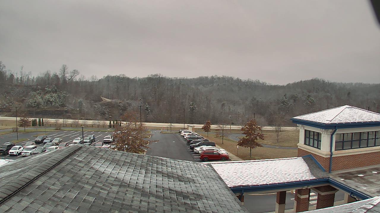 Thumbnail for current weather camera view from Wrigley Elementary School in West Liberty, Kentucky