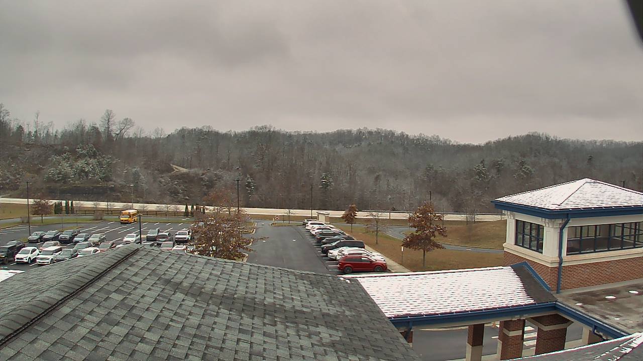 Thumbnail for current weather camera view from Wrigley Elementary School in West Liberty, Kentucky
