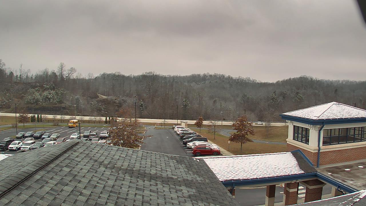 Thumbnail for current weather camera view from Wrigley Elementary School in West Liberty, Kentucky