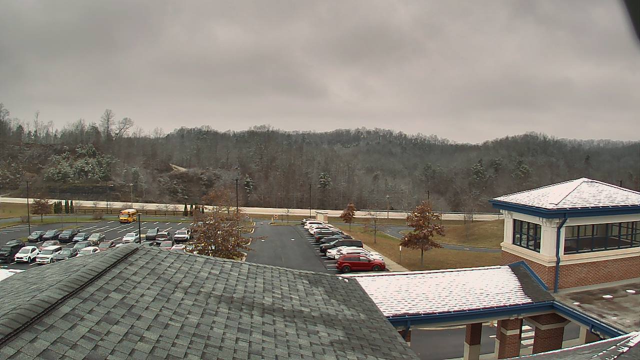 Thumbnail for current weather camera view from Wrigley Elementary School in West Liberty, Kentucky