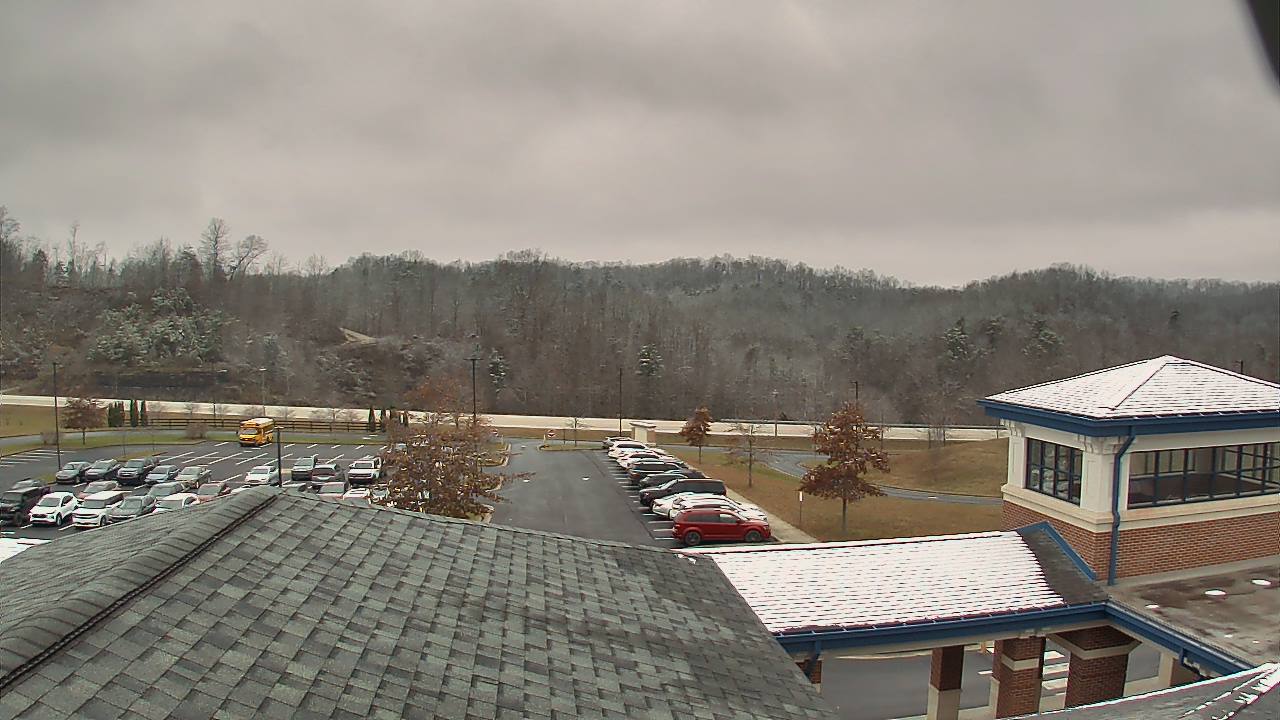 Thumbnail for current weather camera view from Wrigley Elementary School in West Liberty, Kentucky