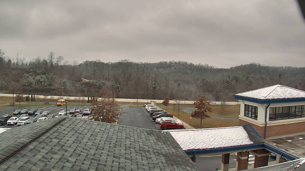 Thumbnail for current weather camera view from Wrigley Elementary School in West Liberty, Kentucky