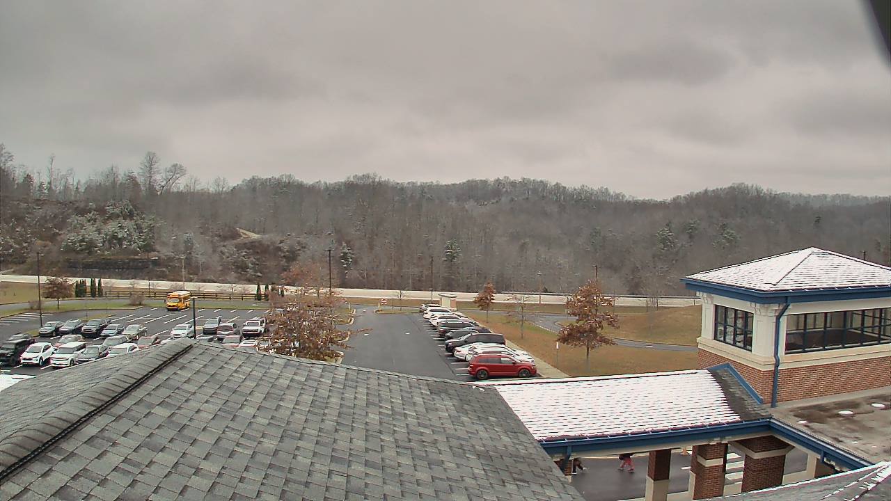 Thumbnail for current weather camera view from Wrigley Elementary School in West Liberty, Kentucky