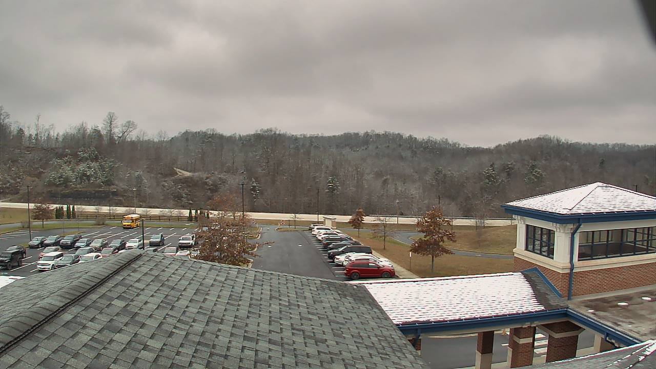 Thumbnail for current weather camera view from Wrigley Elementary School in West Liberty, Kentucky