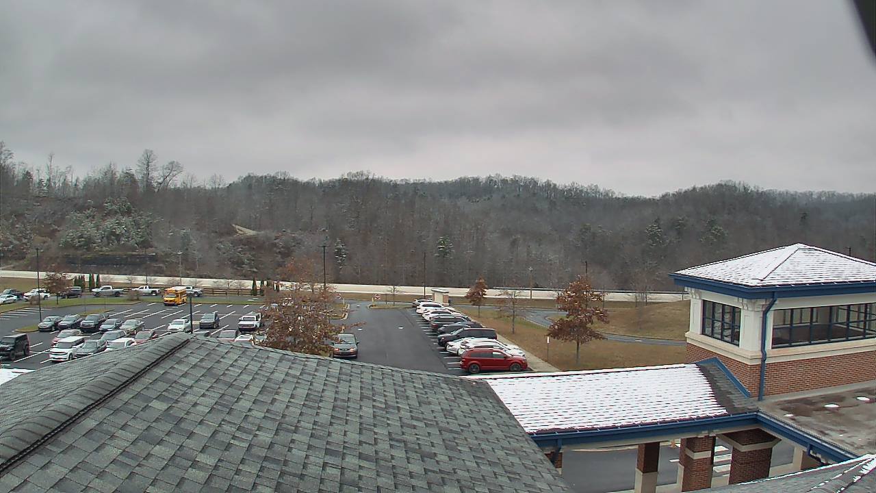 Thumbnail for current weather camera view from Wrigley Elementary School in West Liberty, Kentucky