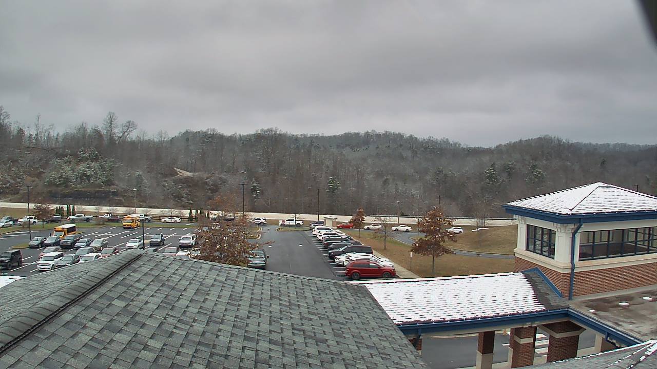 Thumbnail for current weather camera view from Wrigley Elementary School in West Liberty, Kentucky