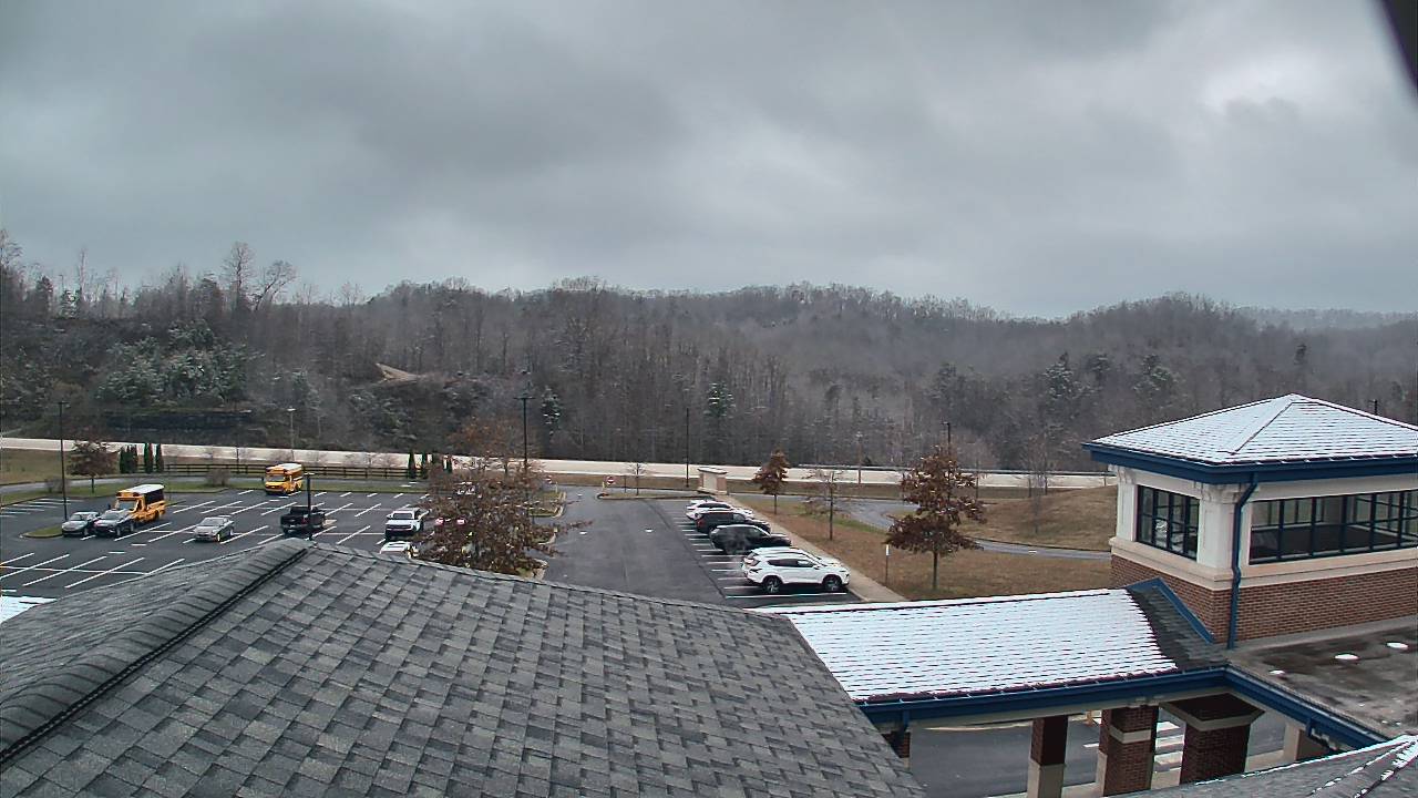 Thumbnail for current weather camera view from Wrigley Elementary School in West Liberty, Kentucky