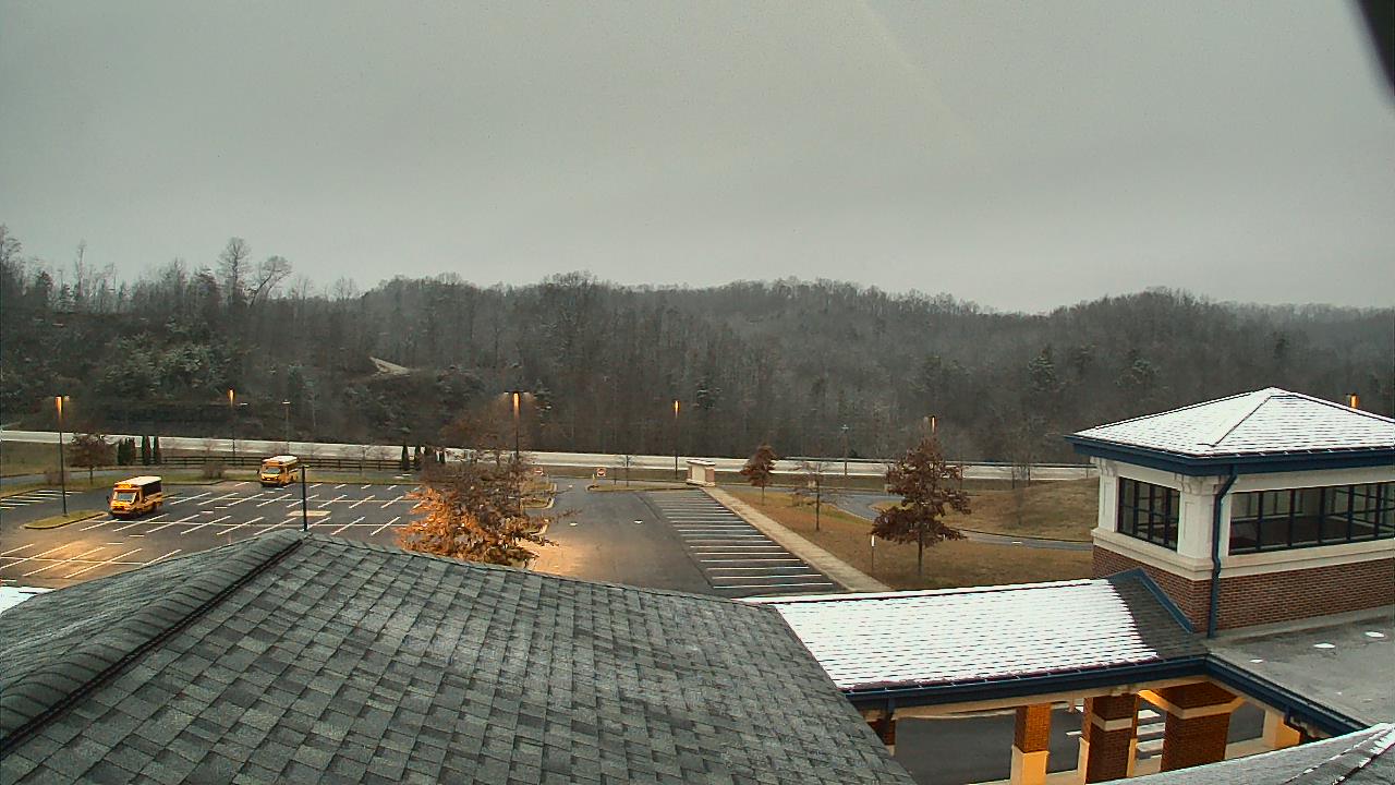 Thumbnail for current weather camera view from Wrigley Elementary School in West Liberty, Kentucky