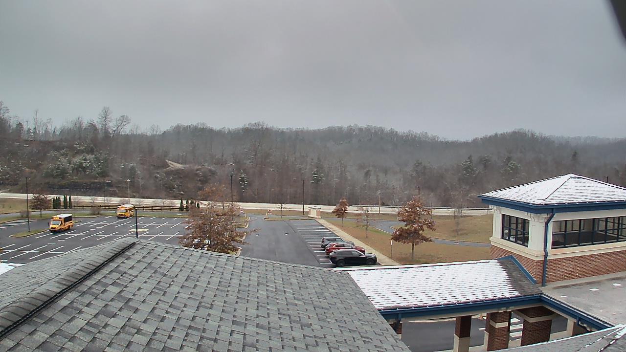 Thumbnail for current weather camera view from Wrigley Elementary School in West Liberty, Kentucky