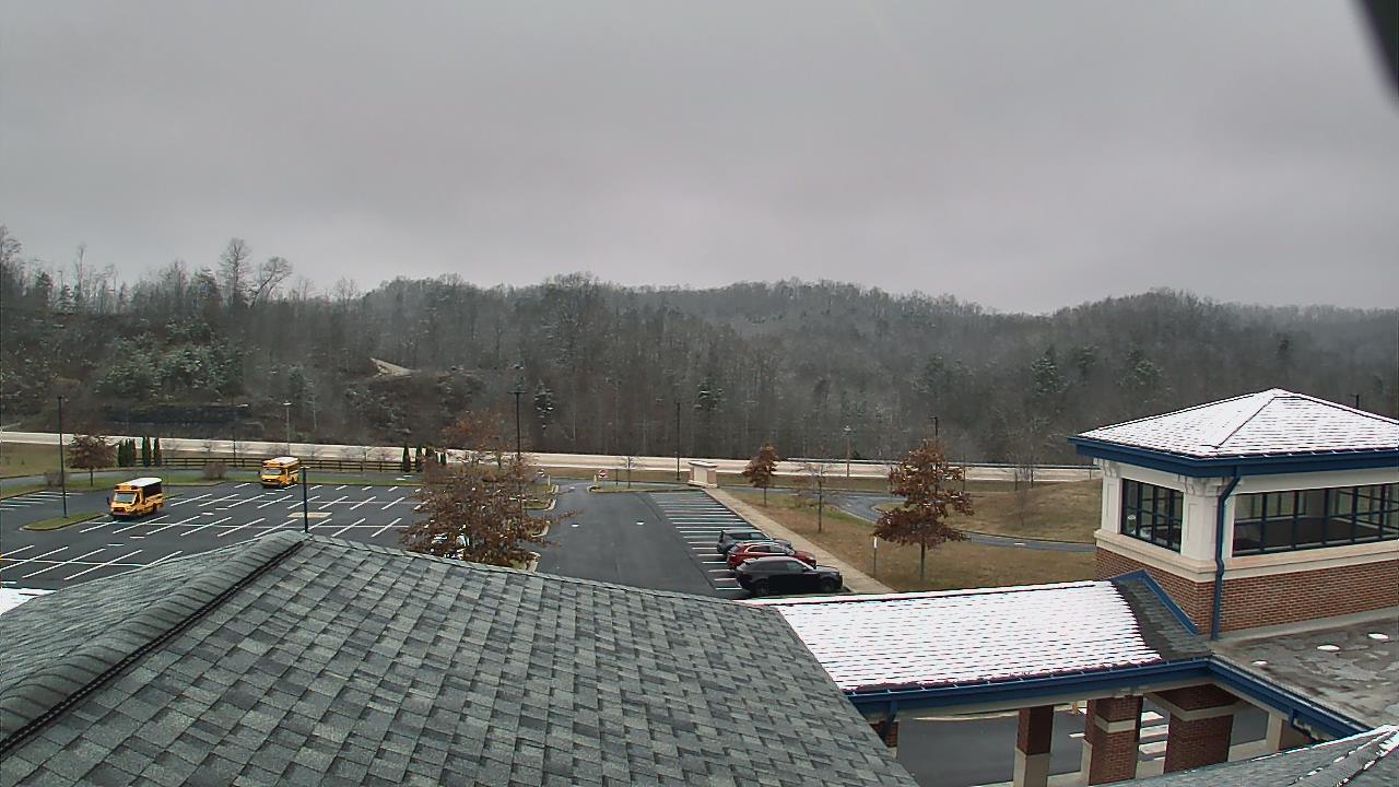Thumbnail for current weather camera view from Wrigley Elementary School in West Liberty, Kentucky