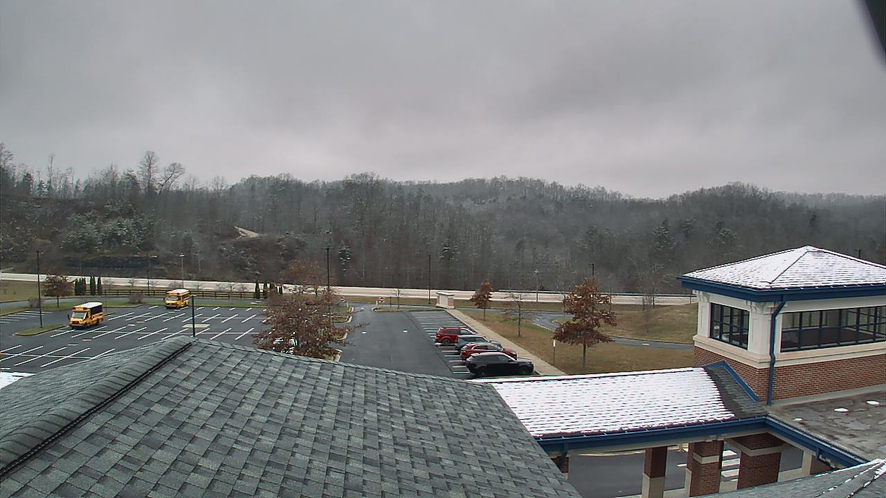 Thumbnail for current weather camera view from Wrigley Elementary School in West Liberty, Kentucky