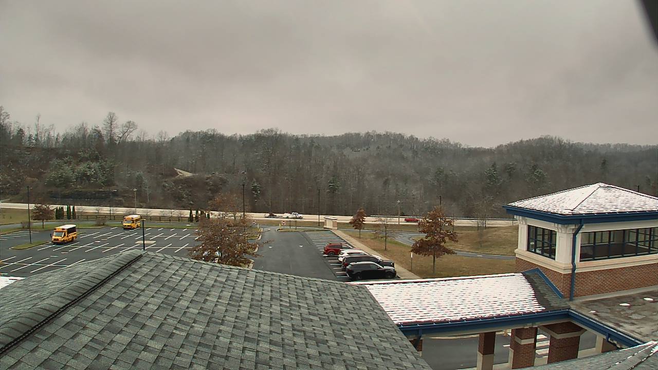 Thumbnail for current weather camera view from Wrigley Elementary School in West Liberty, Kentucky