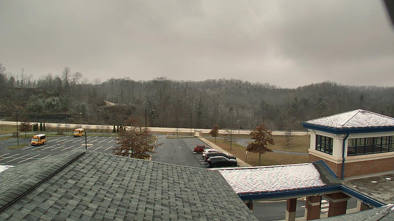 Thumbnail for current weather camera view from Wrigley Elementary School in West Liberty, Kentucky