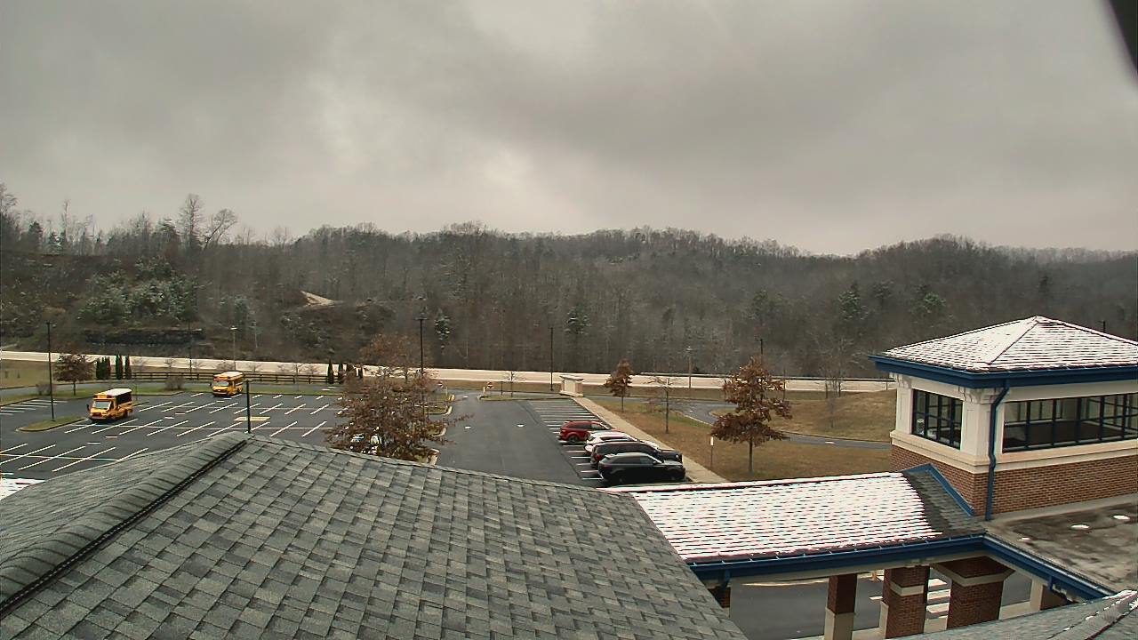 Thumbnail for current weather camera view from Wrigley Elementary School in West Liberty, Kentucky
