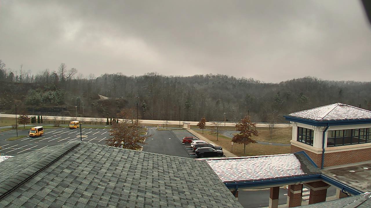 Thumbnail for current weather camera view from Wrigley Elementary School in West Liberty, Kentucky