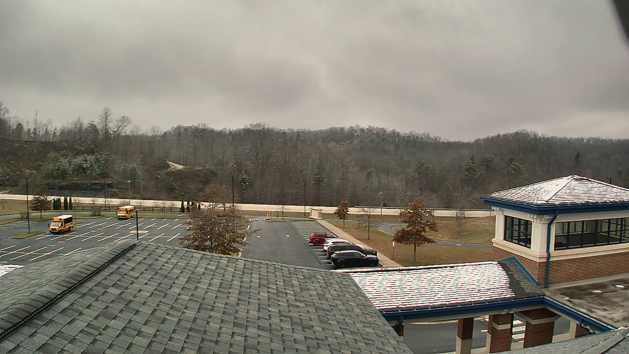 Thumbnail for current weather camera view from Wrigley Elementary School in West Liberty, Kentucky