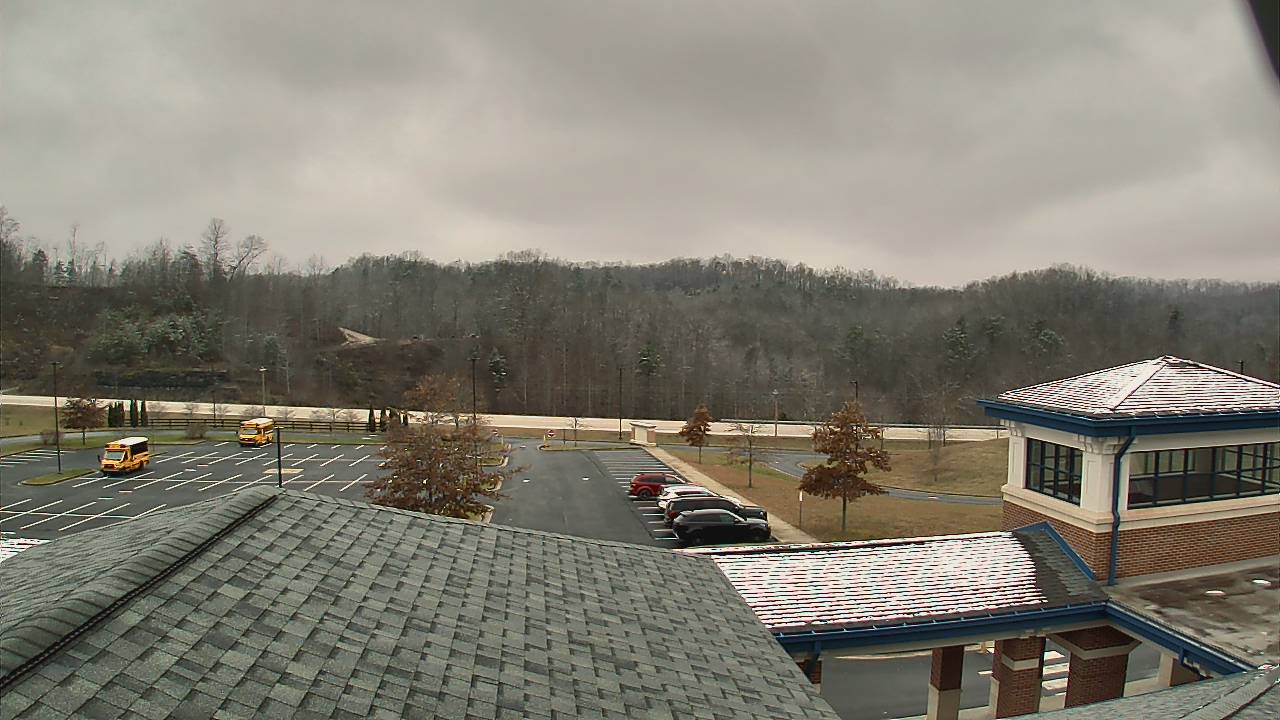 Thumbnail for current weather camera view from Wrigley Elementary School in West Liberty, Kentucky