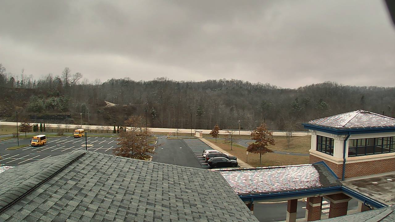 Thumbnail for current weather camera view from Wrigley Elementary School in West Liberty, Kentucky