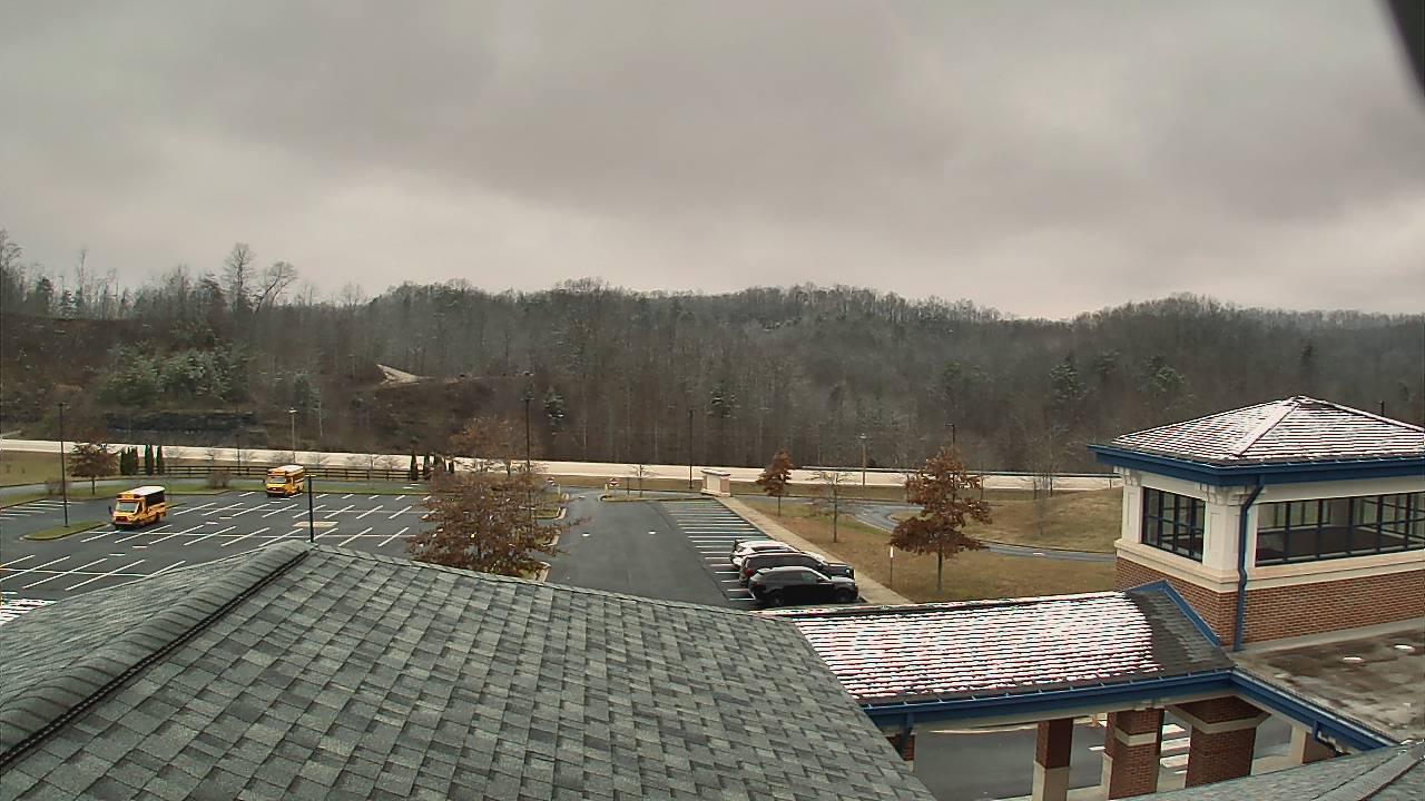 Thumbnail for current weather camera view from Wrigley Elementary School in West Liberty, Kentucky