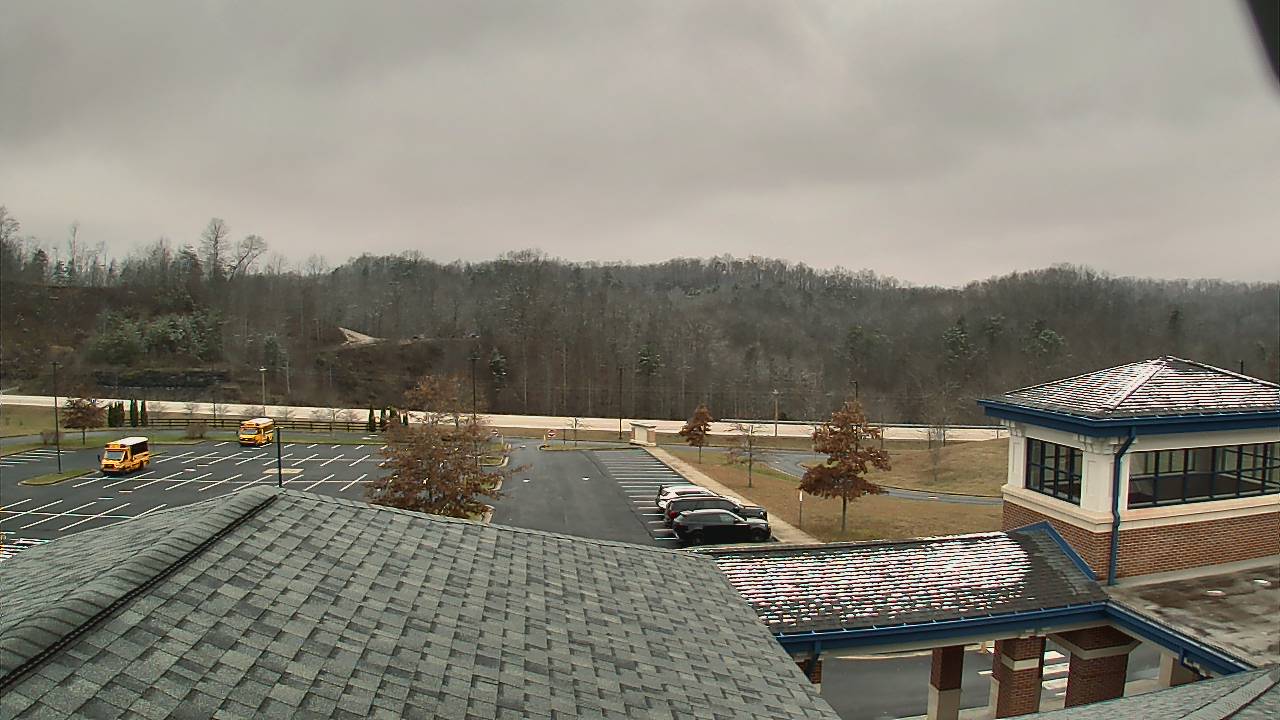 Thumbnail for current weather camera view from Wrigley Elementary School in West Liberty, Kentucky