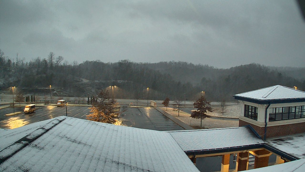 Thumbnail for current weather camera view from Wrigley Elementary School in West Liberty, Kentucky