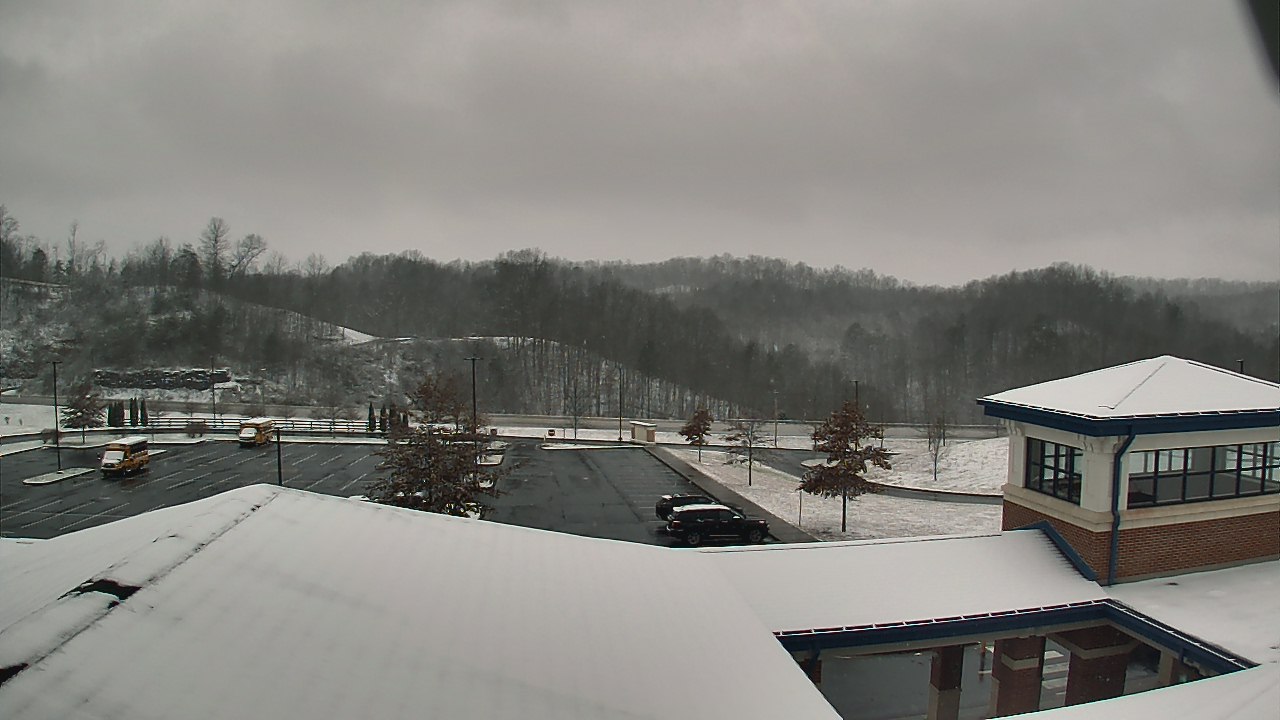 Thumbnail for current weather camera view from Wrigley Elementary School in West Liberty, Kentucky