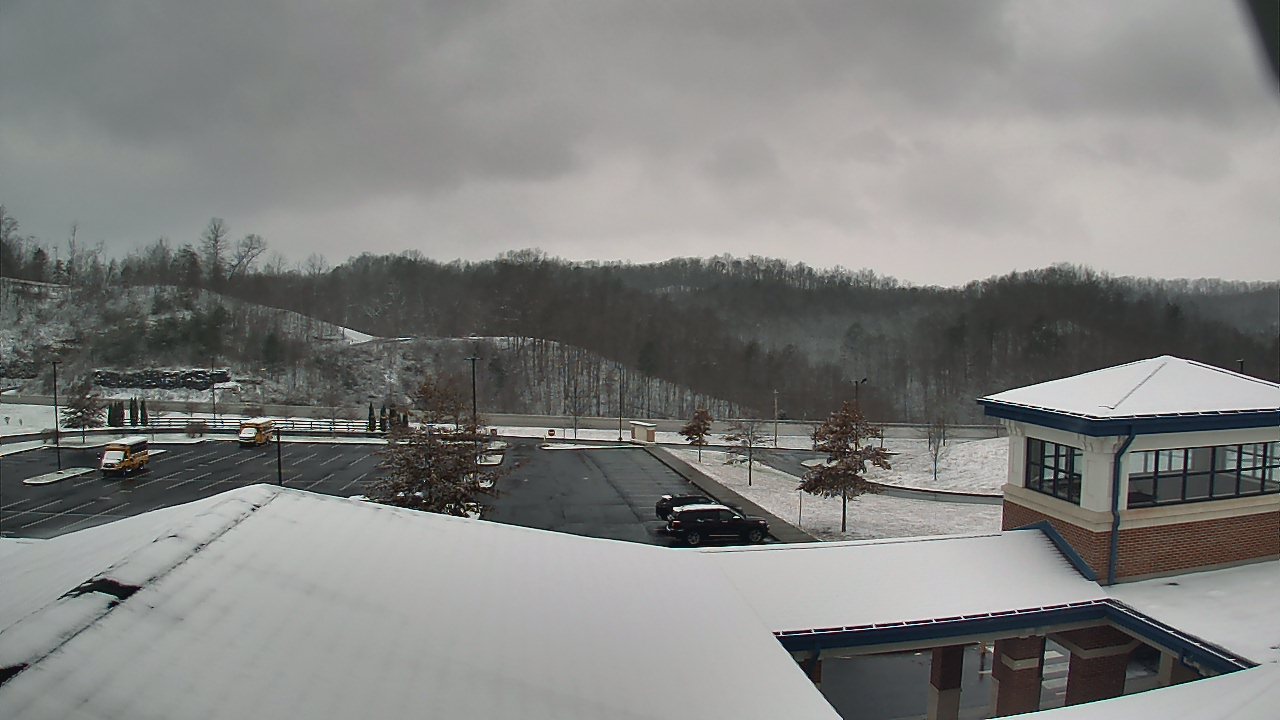 Thumbnail for current weather camera view from Wrigley Elementary School in West Liberty, Kentucky