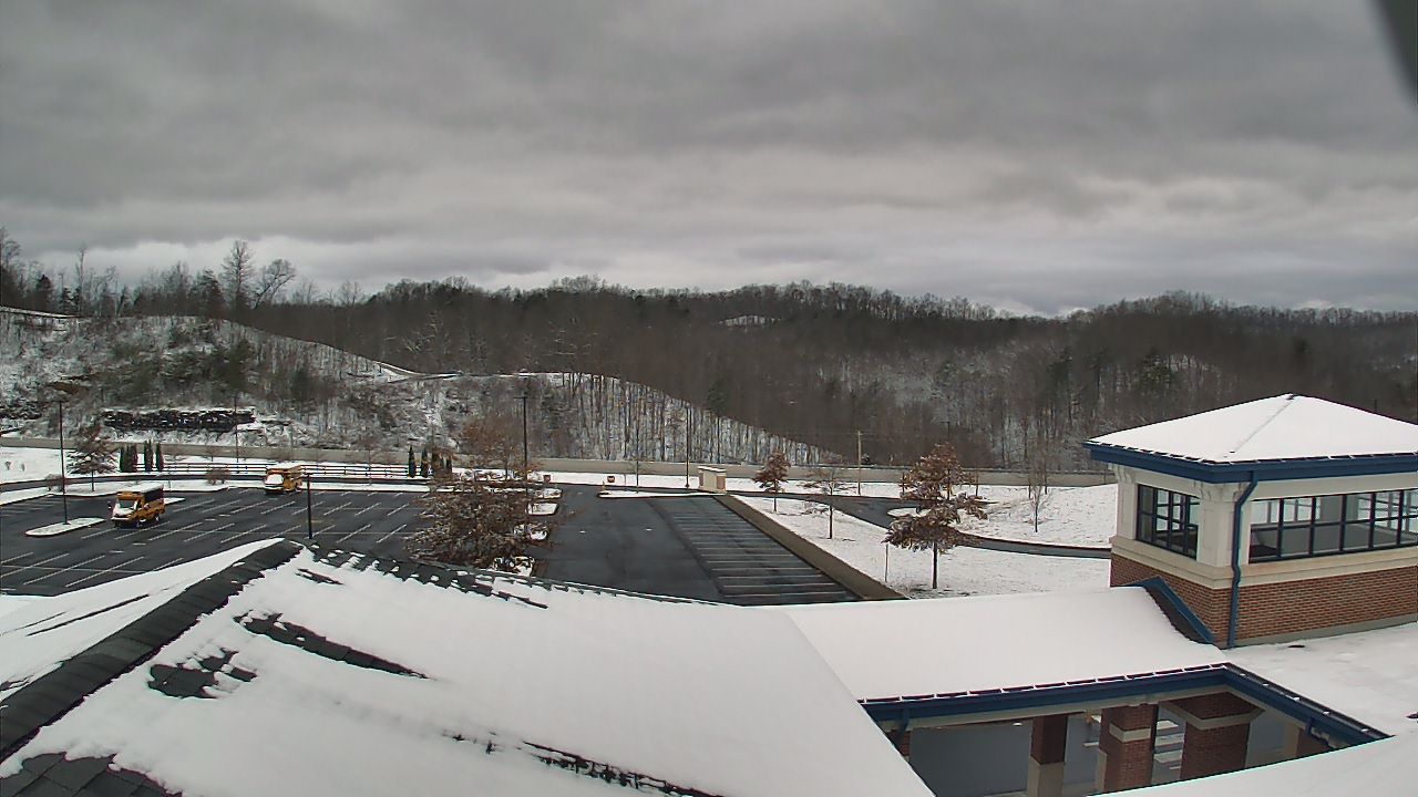 Thumbnail for current weather camera view from Wrigley Elementary School in West Liberty, Kentucky