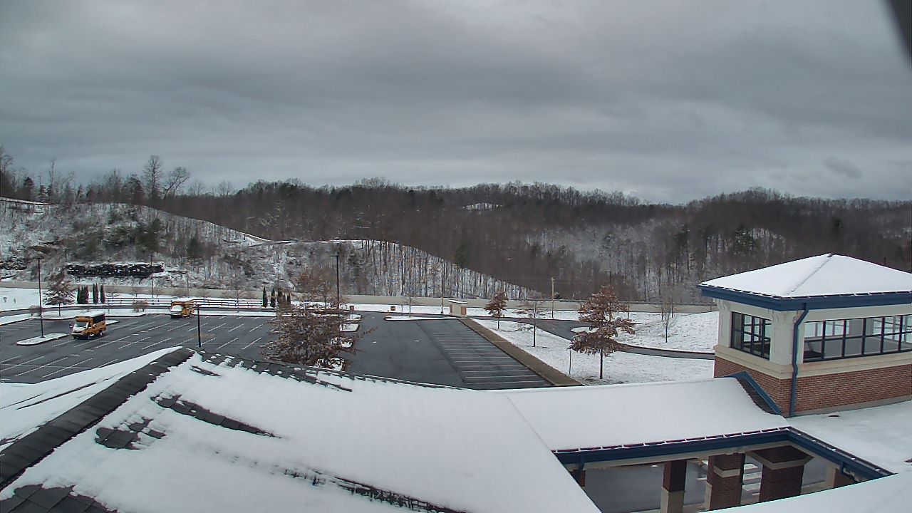 Thumbnail for current weather camera view from Wrigley Elementary School in West Liberty, Kentucky