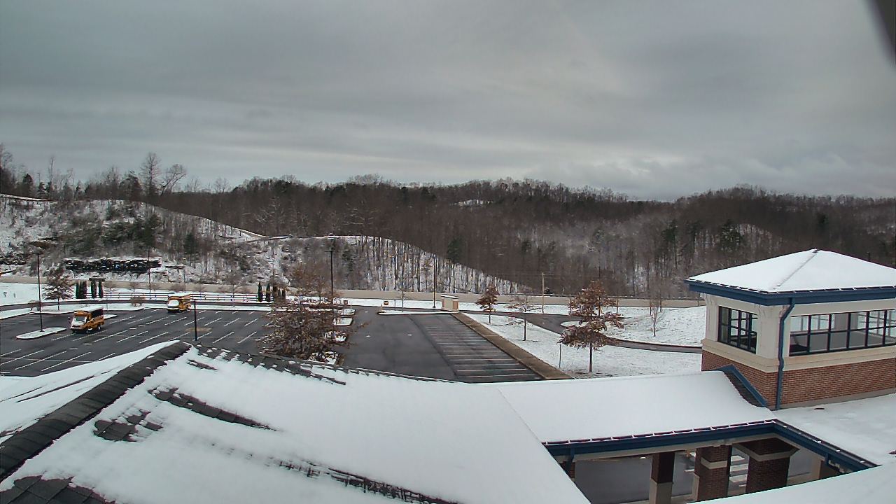 Thumbnail for current weather camera view from Wrigley Elementary School in West Liberty, Kentucky