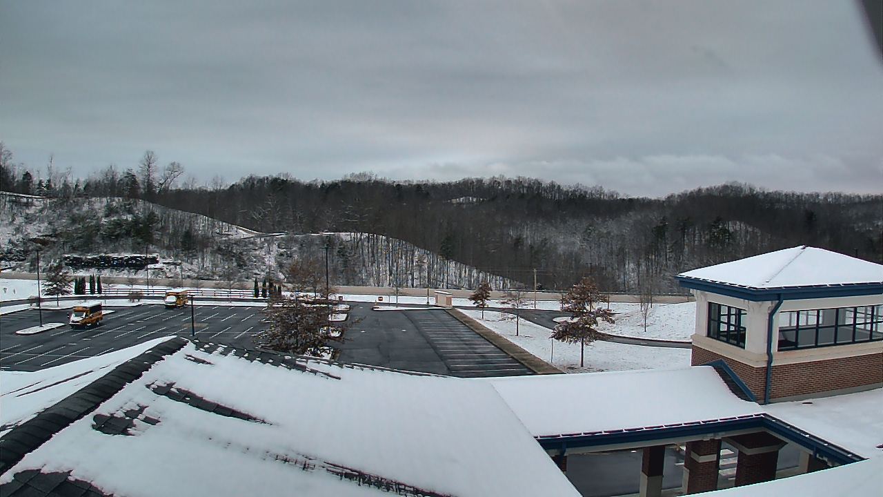Thumbnail for current weather camera view from Wrigley Elementary School in West Liberty, Kentucky